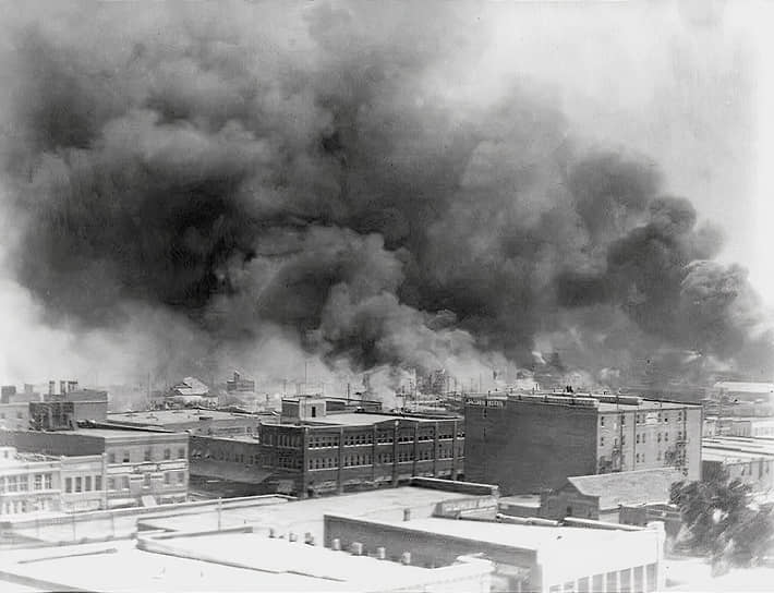 1 июня 1921 года. Черный дым пожара над «черной Уолл-стрит»
