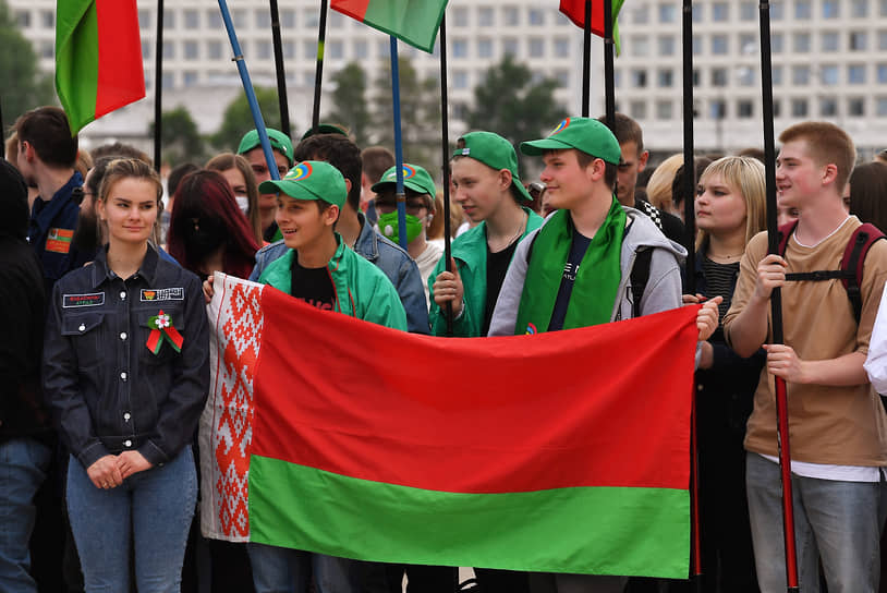 После 2020 года белорусов приходится убеждать в том, что они едины под красно-зеленым флагом