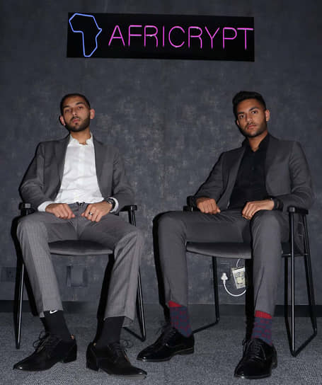 В 2019 году жители Дурбана Амир (слева) и Раис Каджи, которым сейчас всего 17 и 21 год соответственно, основали криптовалютную инвестплатформу Africrypt