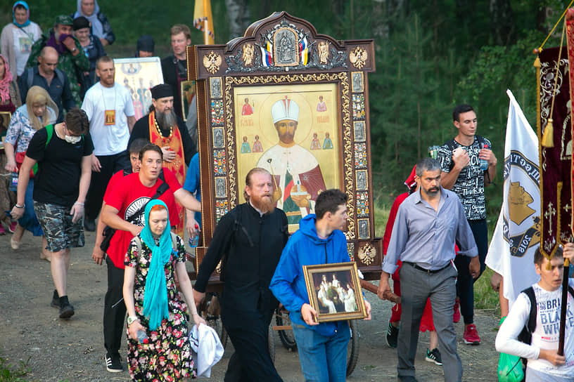 Традиционный крестный ход в Екатеринбурге в 2020 году