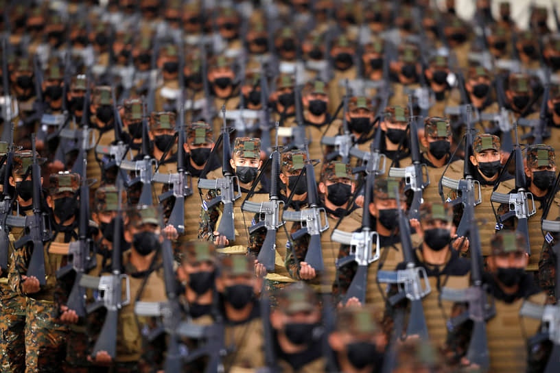 Сан-Сальвадор, Сальвадор. Солдаты на церемонии, организованной в рамках проводимого правительством плана по борьбе с насилием 