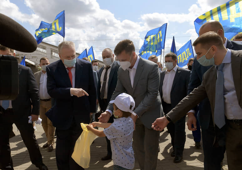 Лидер ЛДПР Владимир Жириновский во время рабочей поездки во Владимир