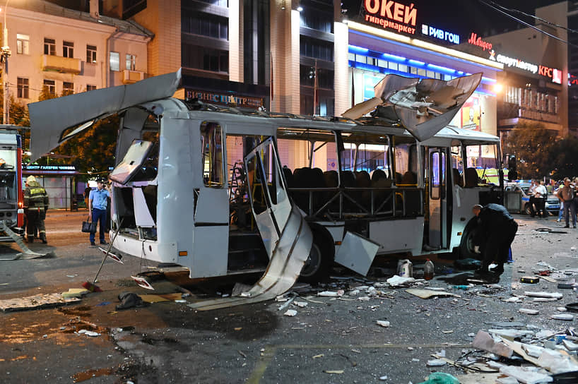 Последствия взрыва в пассажирском автобусе в Воронеже