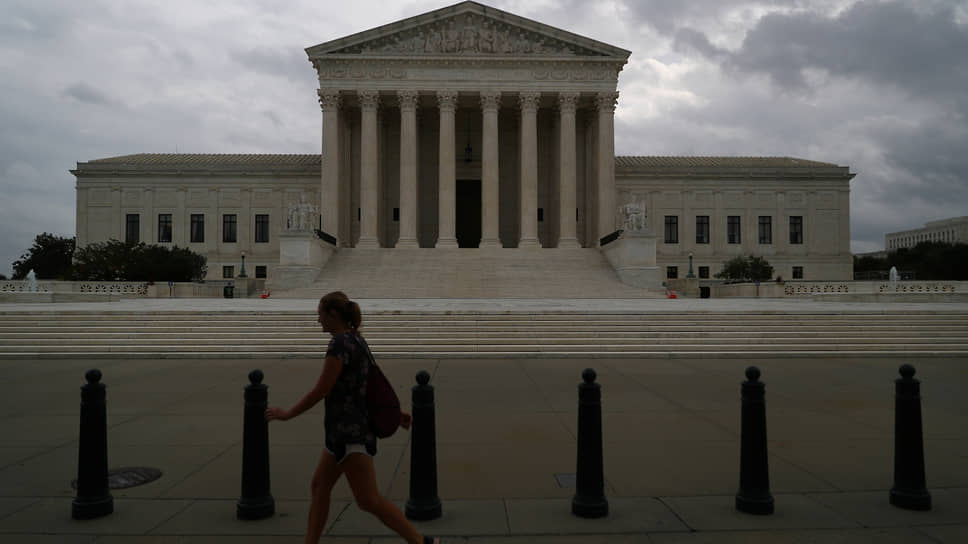 Как американский суд оставил в силе законов против абортов