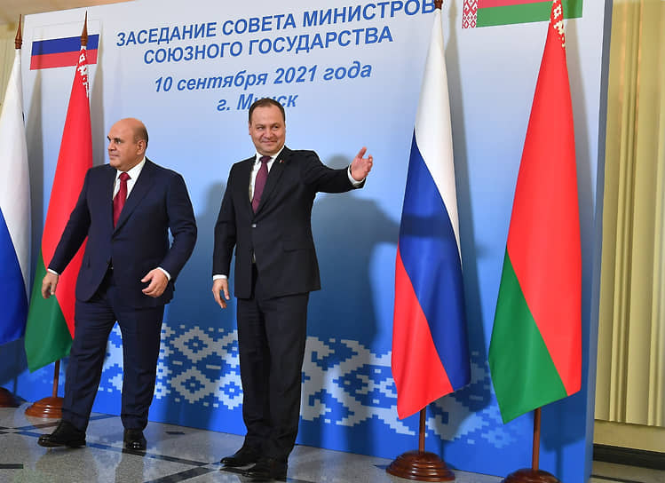 Российский и белорусский премьеры Михаил Мишустин (слева) и Роман Головченко