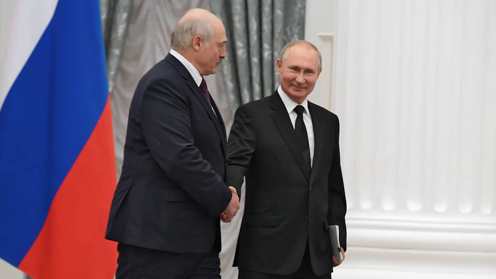 Президент Белоруссии Александр Лукашенко (слева) и президент России Владимир Путин 