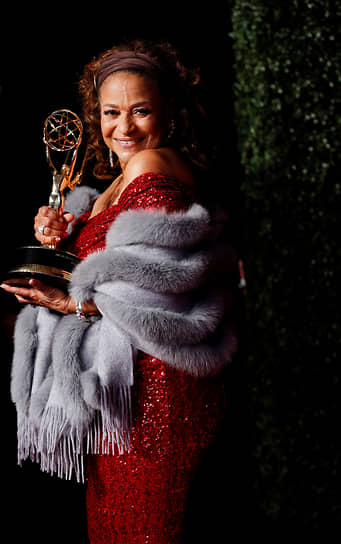 Актриса Дебби Аллен получила премию Совета управляющих Американской телевизионной академии