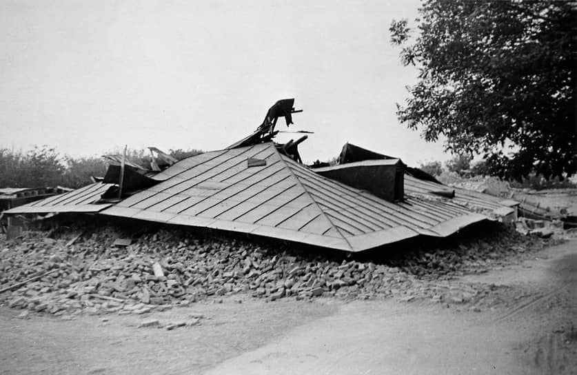 «В результате землетрясения имеются большие разрушения жилых зданий и предприятий» (на фото — один из домов в Ашхабаде после близкого по силе землетрясения в 1948 году)