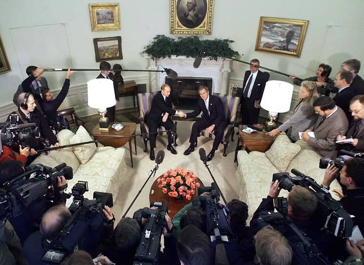 Лидеры двух стран на встрече с журналистами в Овальном кабинете Белого дома
