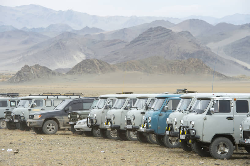 Партия внедорожных фургонов УАЗ-452 в Монголии, 2015 год