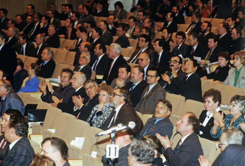 Заседание Верховного Совета РСФСР, на котором было ратифицировано соглашение о создании Содружества Независимых Государств