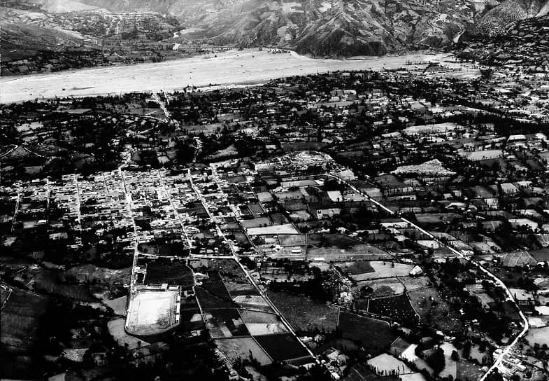 10 января 1962 года на вершине Уаскаран в Перу обломился снежный карниз шириной около 1 км и толщиной более 30 м. Через семь минут лавина достигла городка Ранаирка и смела его, уничтожив по пути еще шесть меньших поселений. Погибли около 4 тыс. человек