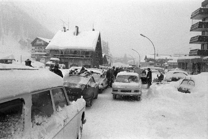 10 февраля 1970 года во французских Альпах лавина сошла на отель Вальд-д’Изер. В этой катастрофе погибли около 200 человек