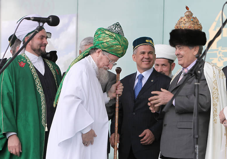 В марте 2010 года в Татарстане была учреждена должность государственного советника республики. После ухода с поста президента Минтимер Шаймиев был назначен на этот пост