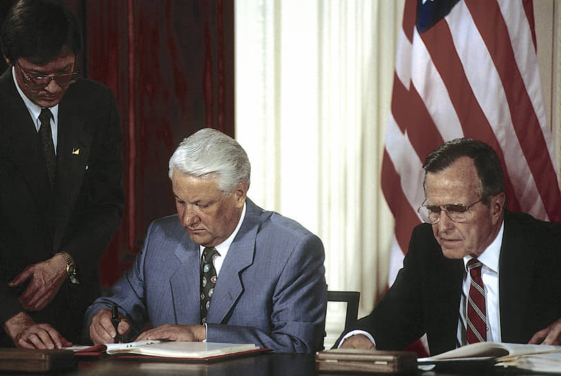 Президент России Борис Ельцин (слева) и президент США Джордж Буш-старший