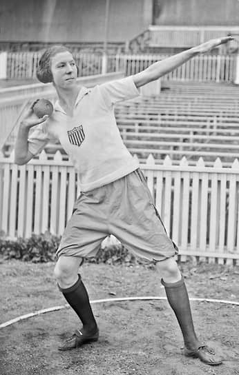 Люсиль Годболд (США) — обладательница золотой медали Женской Олимпиады в Париже по толканию ядра