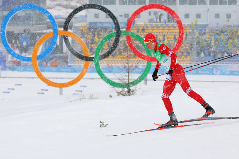 Российский лыжник Александр Большунов