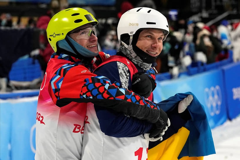 Россиянин Илья Буров (слева) и украинец Александр Абраменко