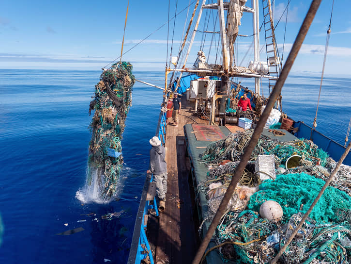 Летом 2020 года организация Ocean Voyages Institute установила рекорд по весу пластикового мусора, извлеченного из океана – 103 тонны