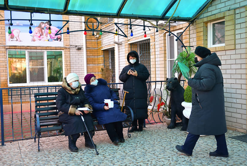 Размещение эвакуированных из ДНР и ЛНР граждан в пансионат «Звезда» в Ростовской области