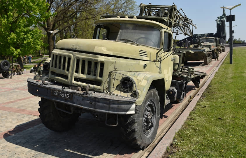 Уничтоженная украинская радиолокационная станция на выставке в Донецке