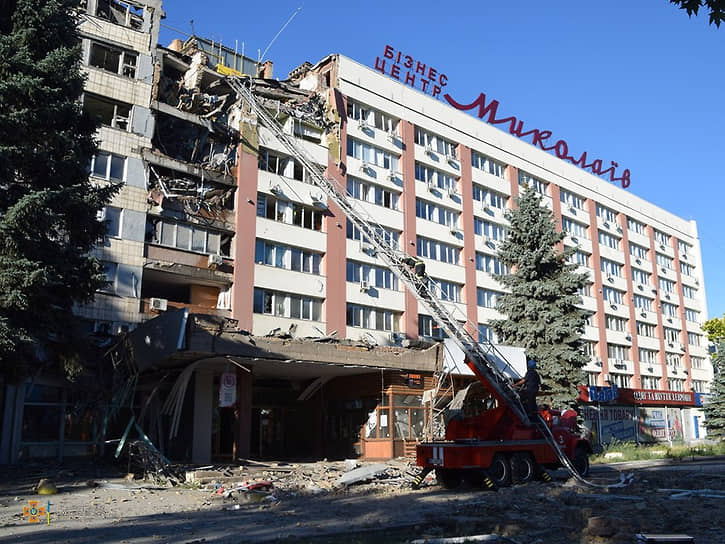 Разрушенная гостиница в Николаеве