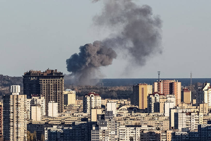 Дым над окраиной Киева