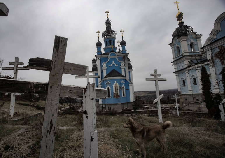Разрушенная в ходе боевых действий церковь в селе Богородичное на Донбассе