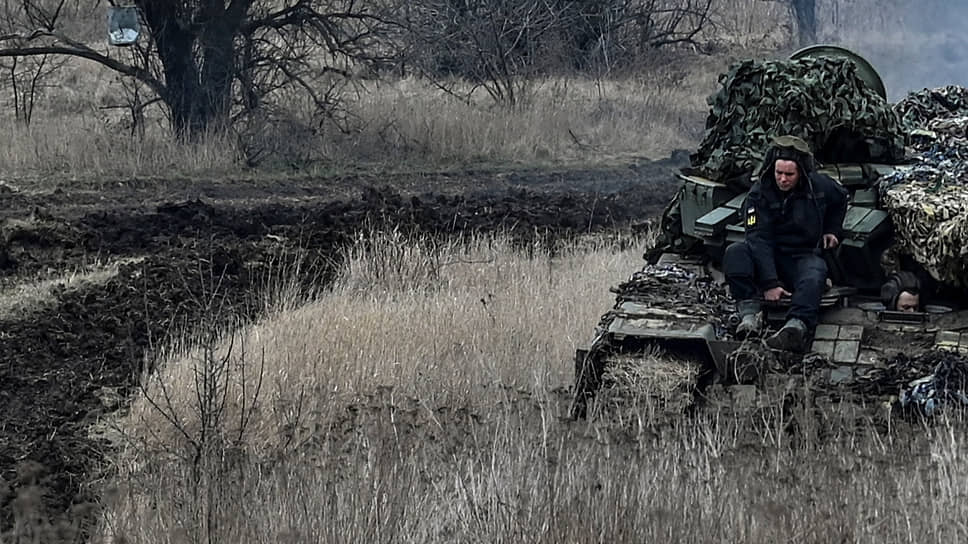 ЕС столкнулся с трудностями в поставке боеприпасов Украине из-за дефицита взрывчатых веществ