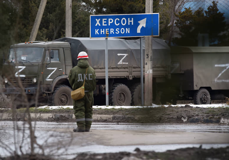 Военная техника рядом с российско-украинской границей