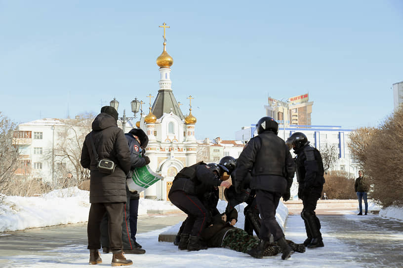 Задержание участников акции в Екатеринбурге