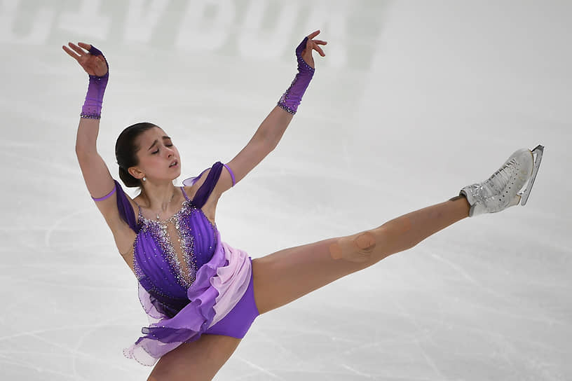 Камила Валиева победила в поединке олимпийских чемпионок