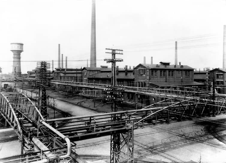 Электоратом Тельмана были в первую очередь рабочие крупных промышленных предприятий (на фото — химический завод компании IG Farben в Леверкузене)