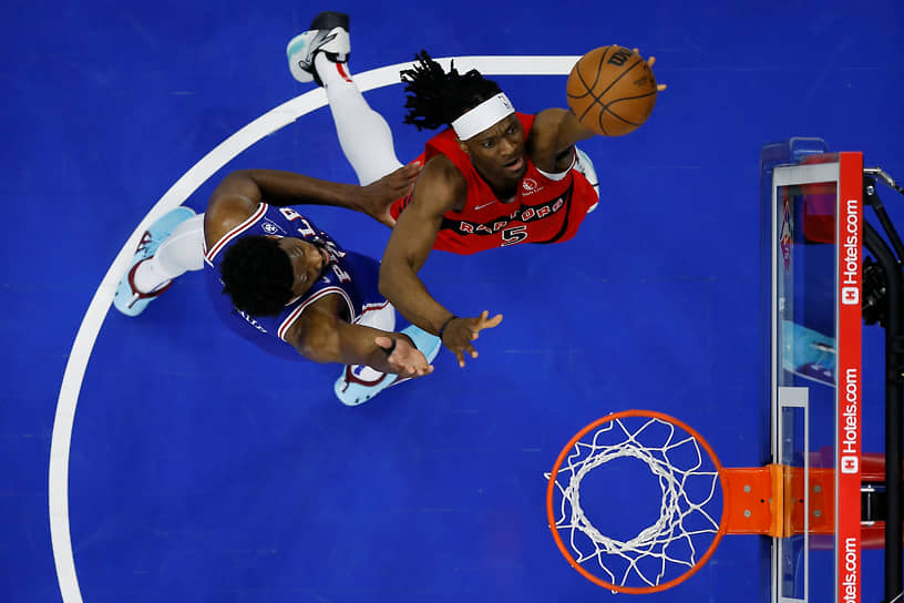 Филадельфия, США. Баскетбольный матч НБА между командами «Торонто Рэпторс» и «Филадельфия Севенти Сиксерс»
