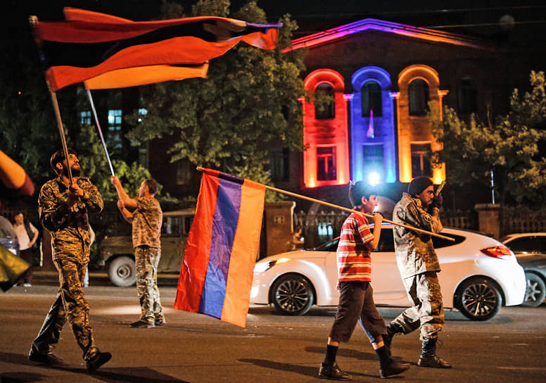 Ереван, Армения. Оппозиционное шествие из-за ДТП с участием кортежа премьер-министра Никола Пашиняна