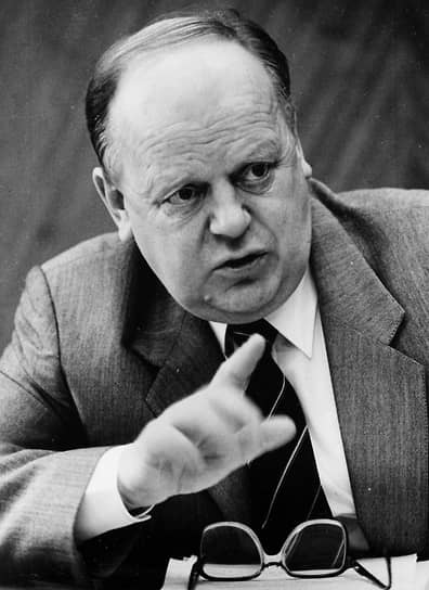 18 октября 1991 года Станислав Шушкевич стал председателем Верховного совета Республики Беларусь. 23 июня 1994 года он проиграл выборы президента Александру Лукашенко