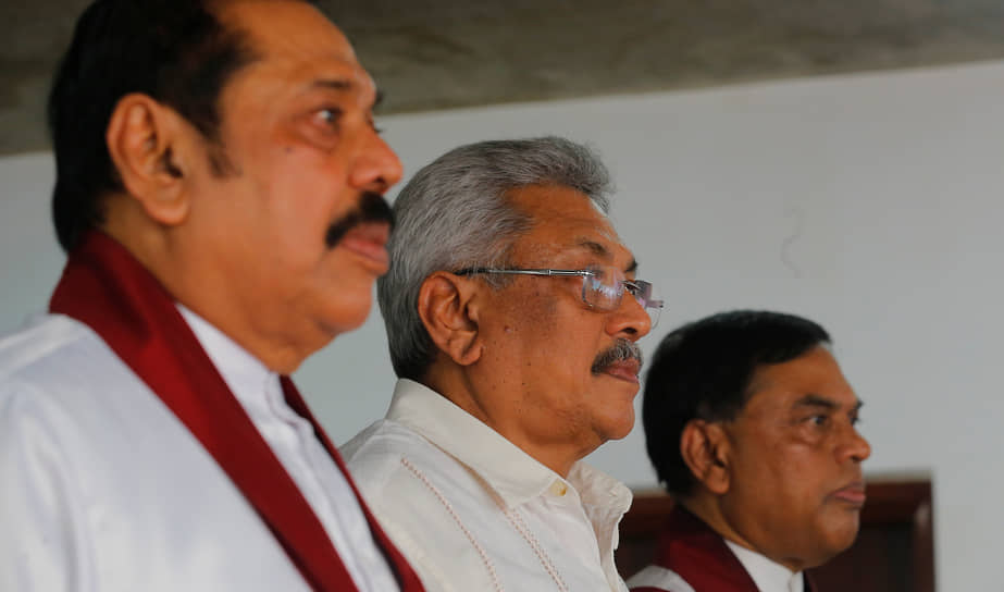 Братья Раджапакса (слева направо) — Махинда, Готабайя и Бэзил — члены самого богатого и самого влиятельного политического клана Шри-Ланки