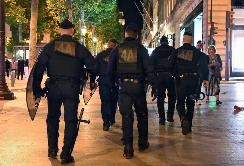 По предварительным данным, французские полицейские, задержали 46 человек после стычек на стадионе «Стад де Франс» и около фан-зон перед началом и во время финального матча