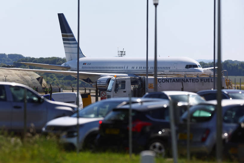Самолет, на котором, как предполагали СМИ, в Руанду должна была быть отправлена первая партия беженцев