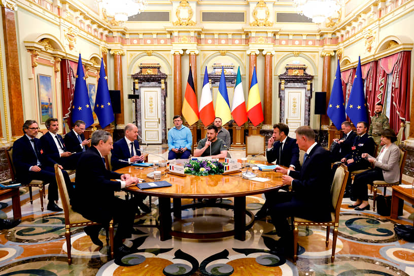 Переговоры лидеров Италии, Германии, Украины, Франции и Румынии в Мариинском дворце в Киеве