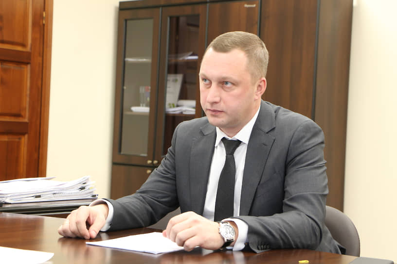 Председатель правительства Саратовской области Роман Бусаргин был назначен врио губернатора региона 10 мая 2022 года. Сменил Валерия Радаева, который решил «сосредоточиться на другом направлении работы»