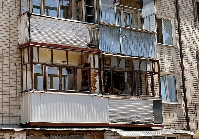 По всему Белгороду частично разрушен 21 многоквартирный дом и 39 частных домовладений, из которых 5 — полностью