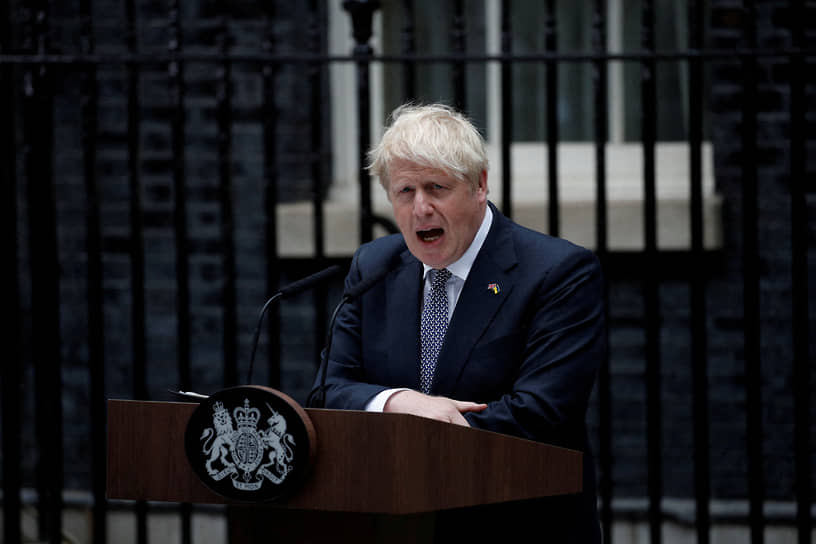 Лондон. Премьер-министр Великобритании Борис Джонсон делает заявление о своей отставке на Даунинг-стрит