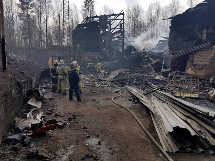 Последствия взрыва в пороховом цехе на предприятии в Рязанской области