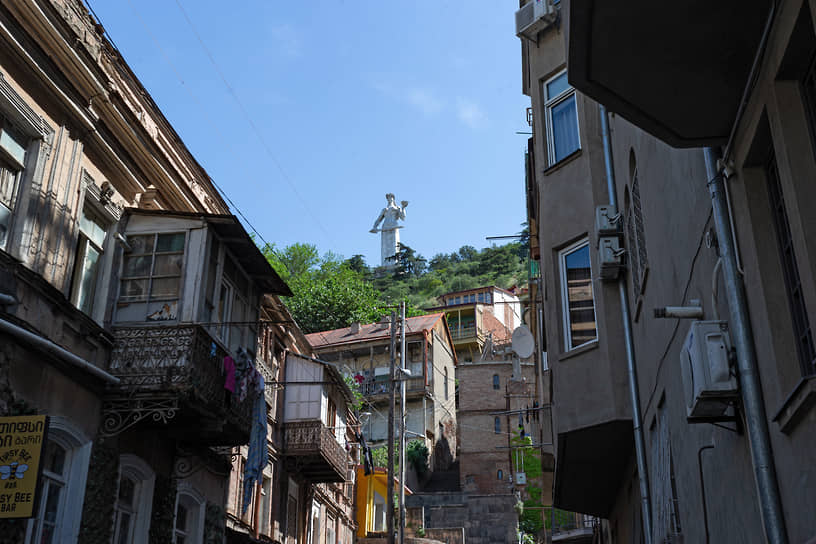 Статуя «Мать Картли» в столице Грузии Тбилиси