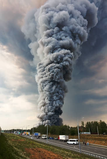 Союз страховщиков оценил ущерб от пожара на складах Ozon в более чем 10 млрд руб.