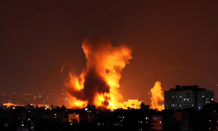 Последствия авиаудара в секторе Газа