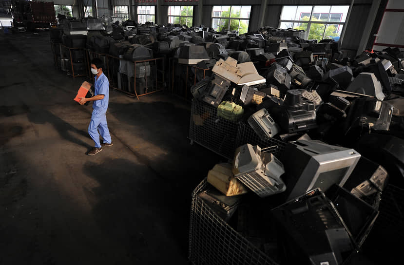 Хэфэй, провинция Аньхой. Завод по переработке электронных отходов