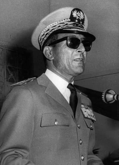 Генерал Мохаммед Уфкир в 1971 году был главным борцом с заговорщиками, а в 1972 году — главным заговорщиком