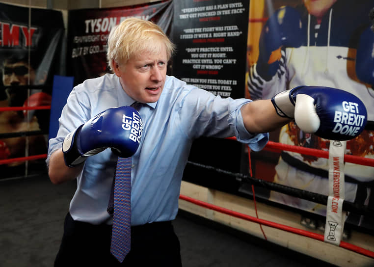 Премьер-министр Великобритании Борис Джонсон увлекается многими видами спорта, один из них — бокс